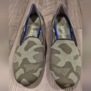 Rothy's Olive Green Knit Camouflage Loafers Sz 8